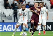 دژاگه به هوادار نزدیک شد