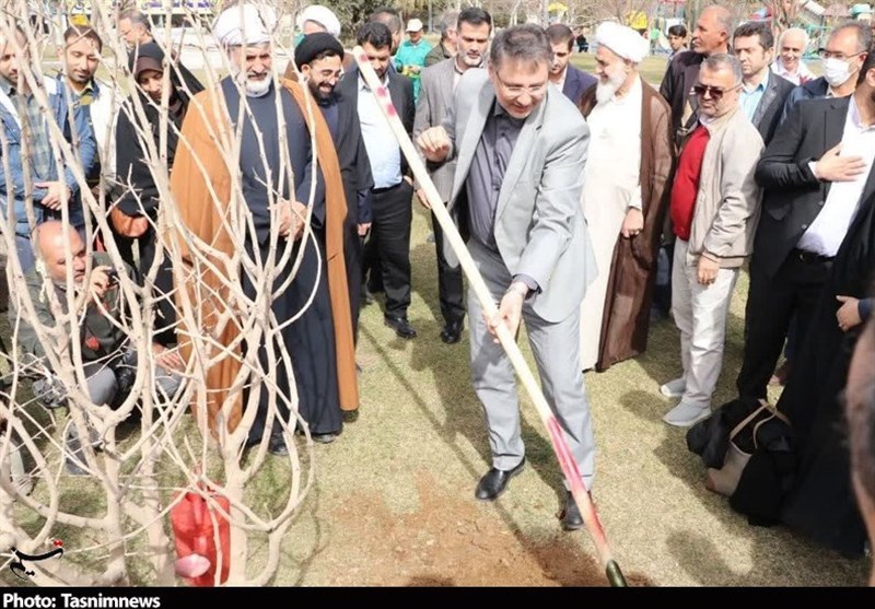 روز درختکاری ,