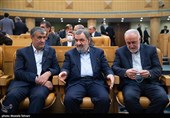 محمد اسلامی معاون رئیس‌جمهور و رئیس سازمان انرژی اتمی،محسن رضایی معاون اقتصادی رئیس جمهور و علیرضا فخاری استاندار  تهران درهمایش مدیران سراسر کشور 