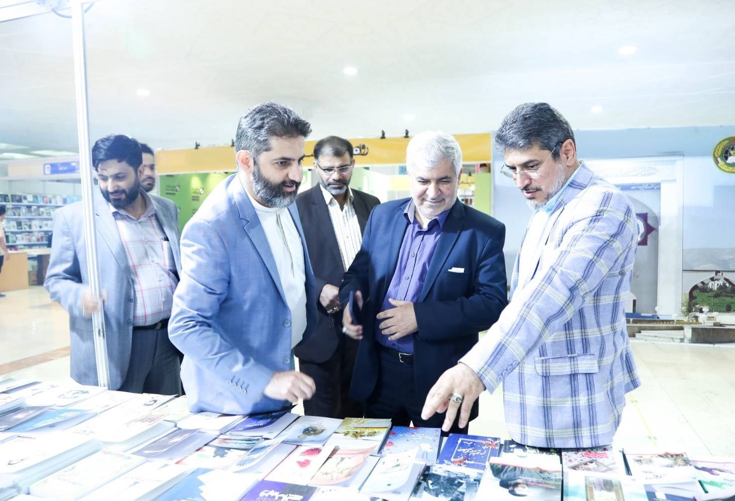 نمایشگاه بین المللی کتاب تهران , ادبیات دفاع مقدس ,