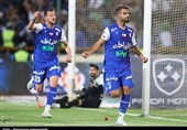 قرارداد مرادمند با استقلال تمدید شد
