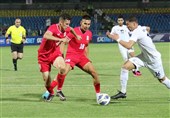 در جدال همگروه‌های ایران؛‌ سرمربی افغانستان تیمش را بیرون کشید + فیلم