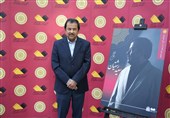 تجلیل از سعید رشتیان و اهدای "نشان عالی خورشید"/ تهیه‌کننده مؤلف، عامل توزیع پول نیست