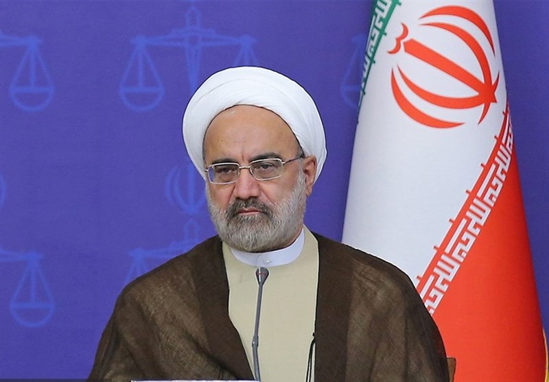 مصدق: مقدمات اتحاد کشورهای اسلامی برای مقابله جدی با هتک حرمت قرآن آغاز شده