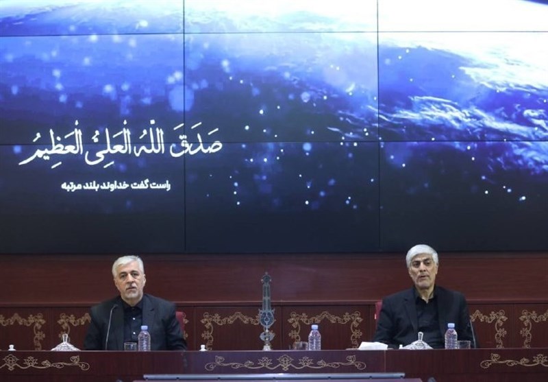 کیومرث هاشمی , وزارت ورزش و جوانان , حمید سجادی , 