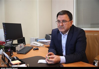 گفتگو با بهروز نعمتی: قطعاً لاریجانی در انتخابات اسفند نقش‌آفرینی می‌کند/ نمایندگان ادوار با او مرتبط‌اند/ با شفافیت برای نماینده مجلس مخالفم