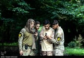 یکی از مهارت هایی که هنرجوها در دوره ویژه و بین المللی زندگی در شرایط سخت و بقاء در طبیعت  می گذرانند ، رها شدن در نقاط مختلف جنگل است  و باید در زمان  مشخص در مکانی که از قبل تعیین شد با استفاده از قطب نما و نقشه خوانی یکدیگر را ملاقات کنند.