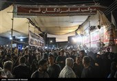 خدمت رسانی به زائرین اربعین حسینی در سامرا