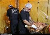 خدمت رسانی به زائرین اربعین حسینی در سامرا