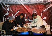 خدمت رسانی به زائرین اربعین حسینی در سامرا