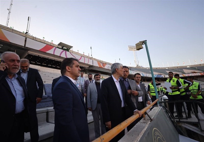 ورزشگاه آزادی , کیومرث هاشمی , وزارت ورزش و جوانان ,
