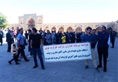 ‌ادامه تجمع مال‌باختگان رضایت خودرو در مسجدالنبی/ استمداد مردم برای بازپس‌گیری مطالبات + فیلم