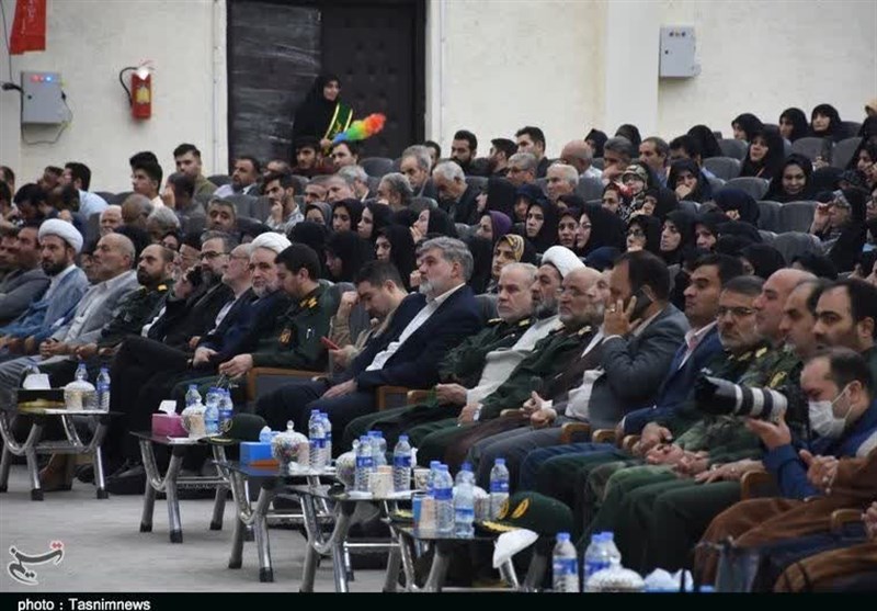 استان لرستان , کتاب و ادبیات , سپاه پاسداران انقلاب اسلامی ,