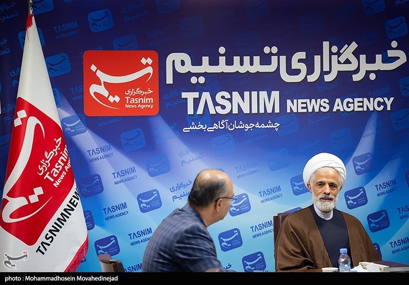 اعتبارزدایی از اسناد عادی , مجمع تشخیص مصلحت نظام , مجلس شورای اسلامی ایران , امام خمینی , آیت‌الله سید علی خامنه‌ای , قانون , سازمان ثبت اسناد و املاک کشور , 