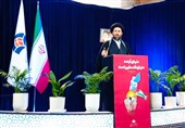 امام‌جمعه موقت قزوین: راه برای نظارت مردم باز شود / چرا در جلسات ‌هیچ نماینده‌ای از مردم ‌حضور ندارد؟