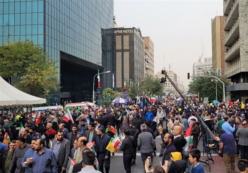 Iranians Express Support for Gaza on National Day against Global Arrogance