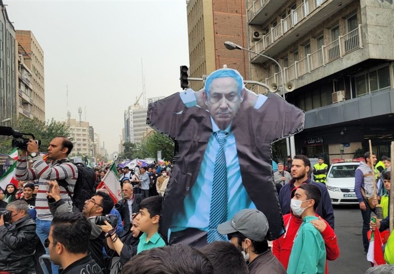 Iranians Express Support for Gaza on National Day against Global Arrogance