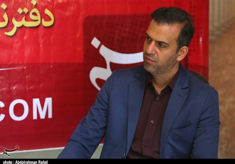 میلاد فضلیان ، مدیردفتر خبرگزاری تسنیم  استان همدان در نشست با  مدیرکل تعزیزات استان