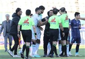 مدیر تیم آلومینیوم: افشاریان کاریزمای لازم را ندارد و نمی‌تواند داوری را جمع و جور کند