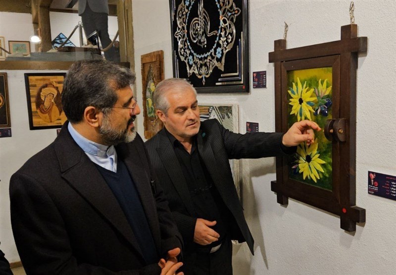 نمایشگاه هنرمندان پیشکسوت در نیاوران