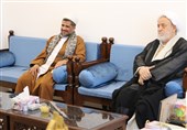 عالم سرشناس یمنی با شیخ حسین انصاریان دیدار کرد