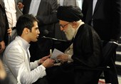شعرهای رضوی اغلب شعرهای گنبد و گلدسته‌ای شده‌اند