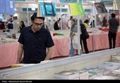 سایه سنگین فضای مجازی و گرانی بر سر کتابخوانی زنجان