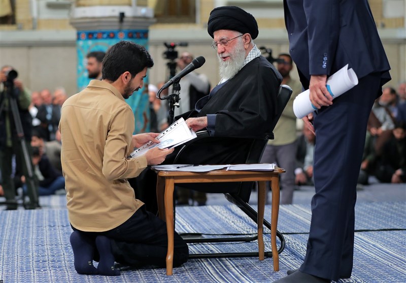دانشگاه های جمهوری اسلامی ایران , رهبر انقلاب , تشکلهای دانشجویی , بسیج دانشجویی , انجمن اسلامی دانشجویان مستقل , دفتر تحکیم وحدت , اتحادیه جامعه اسلامی دانشجویان ,