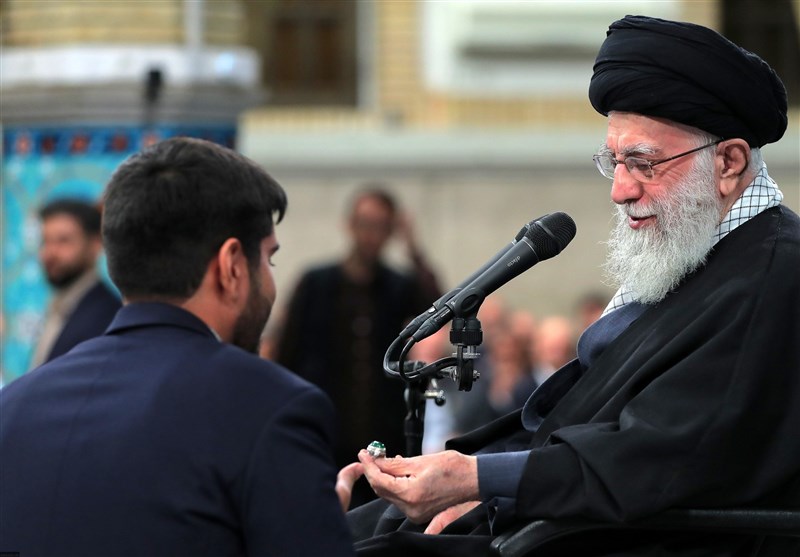 دانشگاه های جمهوری اسلامی ایران , رهبر انقلاب , تشکلهای دانشجویی , بسیج دانشجویی , انجمن اسلامی دانشجویان مستقل , دفتر تحکیم وحدت , اتحادیه جامعه اسلامی دانشجویان ,