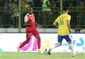 مدافع پرسپولیس پس از عقد قرارداد با الوکره محروم می‌شود؟