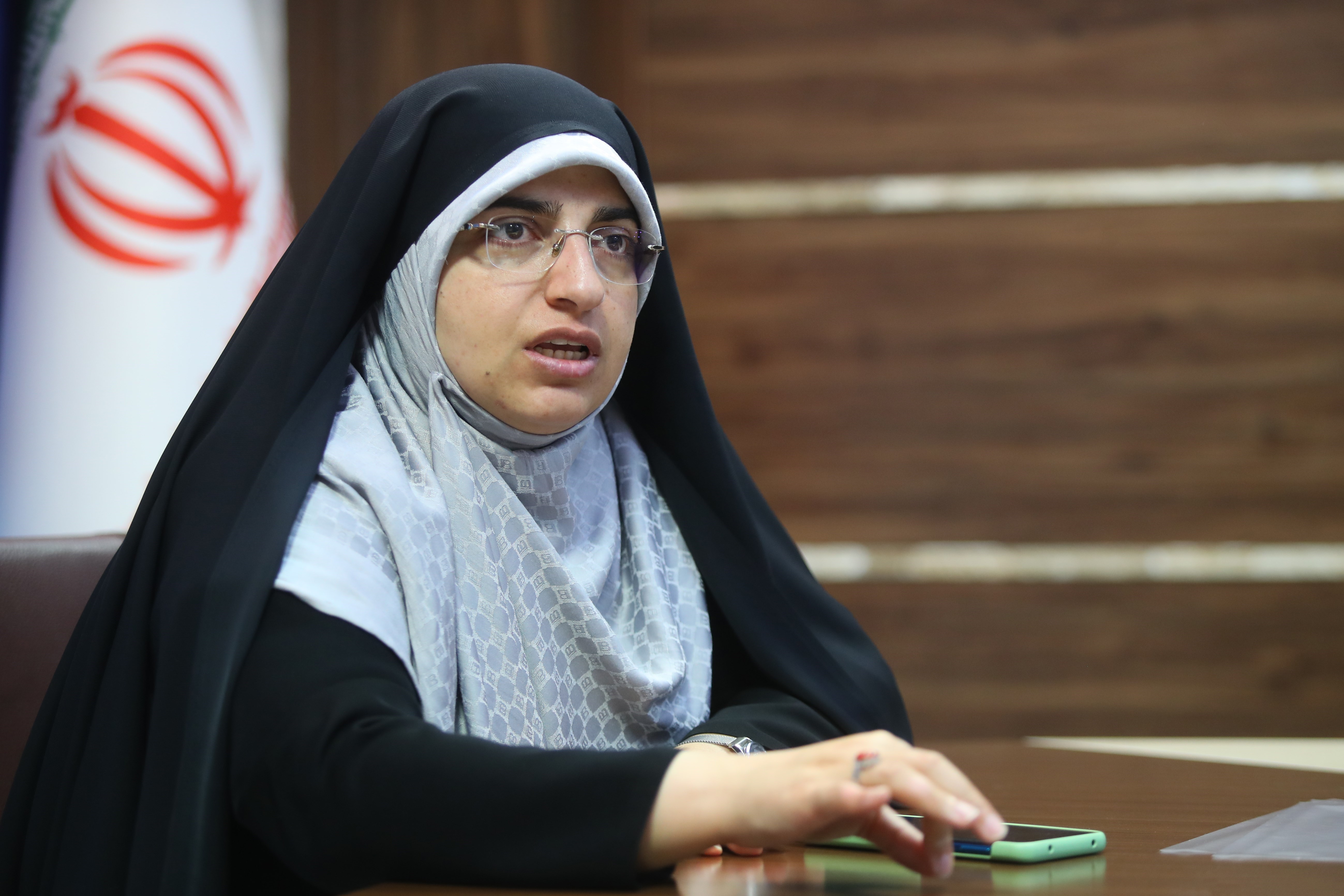زنان , زنان و خانواده , الگوی سوم , صدا و سیما , برنامه های تلویزیونی , 