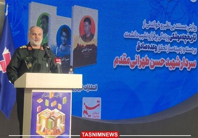قائد في الحرس الثوري: لا يمكن لأحد أن ينتزع المعرفة الصاروخية من الشعب الإيراني