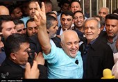 حضور مسعود پزشکیان در شعبه اخذ رأی