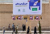 راه مهار سهم خواهی رسمیت بخشیدن به فعالیت احزاب است