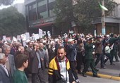 مردم قدرت غیرقابل انکار انقلاب هستند