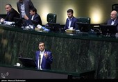 همتی:10میلیون نفر زیرخط فقر رفتند/درجنگ اقتصادی پیروز میشویم