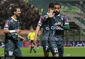 دیدار تیم های فوتبال ذوب آهن و استقلال