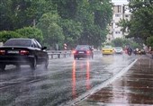 بارش باران در محورهای 5 استان / ترافیک جاده‌های کشور روان است
