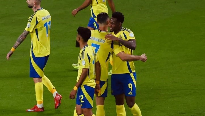 تیم فوتبال میلان , تیم فوتبال لیورپول انگلیس , فوتبال عربستان , 