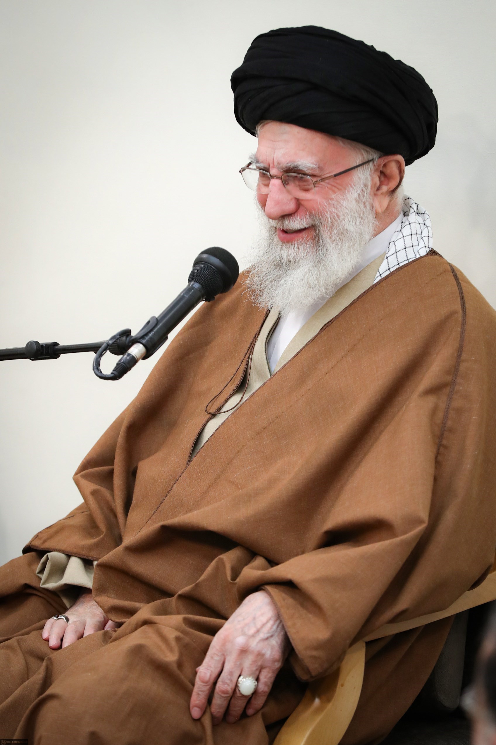 رهبر انقلاب , آیت‌الله سید علی خامنه‌ای , سپاه پاسداران انقلاب اسلامی , ارتش , خانواده , 