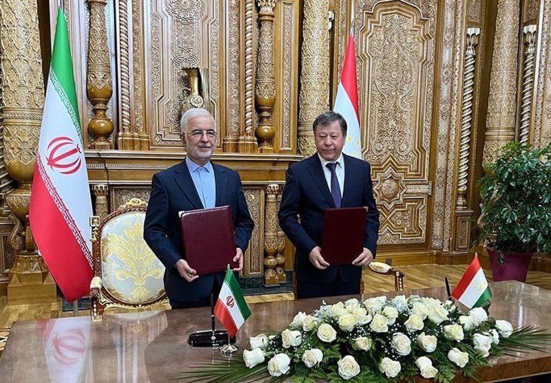 Iran, Tajikistan Ink Security Cooperation Pact