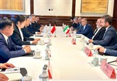 تاکید ایران و چین بر افزایش همکاری‌ها به سطح راهبردی