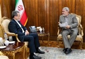 دیدار سفیر جدید ایران در چین با وزیر امور خارجه