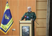 العمید فدوی: الهزیمة التی مُنی بها الصهاینة شملت مجمل جبهة الباطل