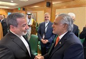 رایزنی عراقچی با وزرای خارجه پاکستان و بحرین