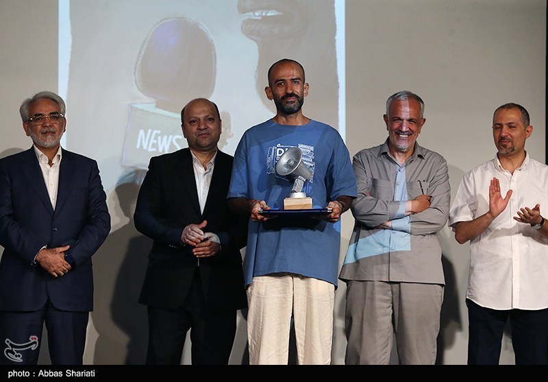 کاریکاتور , رسانه ,