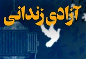 پدر کاشانی پنجمین سالگرد فوت پسرش را با آزادی 7 زندانی گرامی داشت