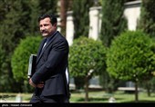عبدالکریم حسین‌زاده معاون رئیس‌جمهور در امور توسعه روستایی و مناطق محروم کشور در حاشیه جلسه هیئت دولت