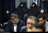 حضور جمیله‌سادات علم‌الهدی و ریحانه سادات رئیسی دختر شهید ابراهیم رئیسی در بزرگداشت شهادت سید مقاومت