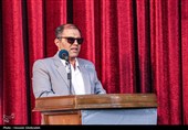 مشکلات شهری نابینایان؛ از میله‌های مزاحم تا کمبود امکانات